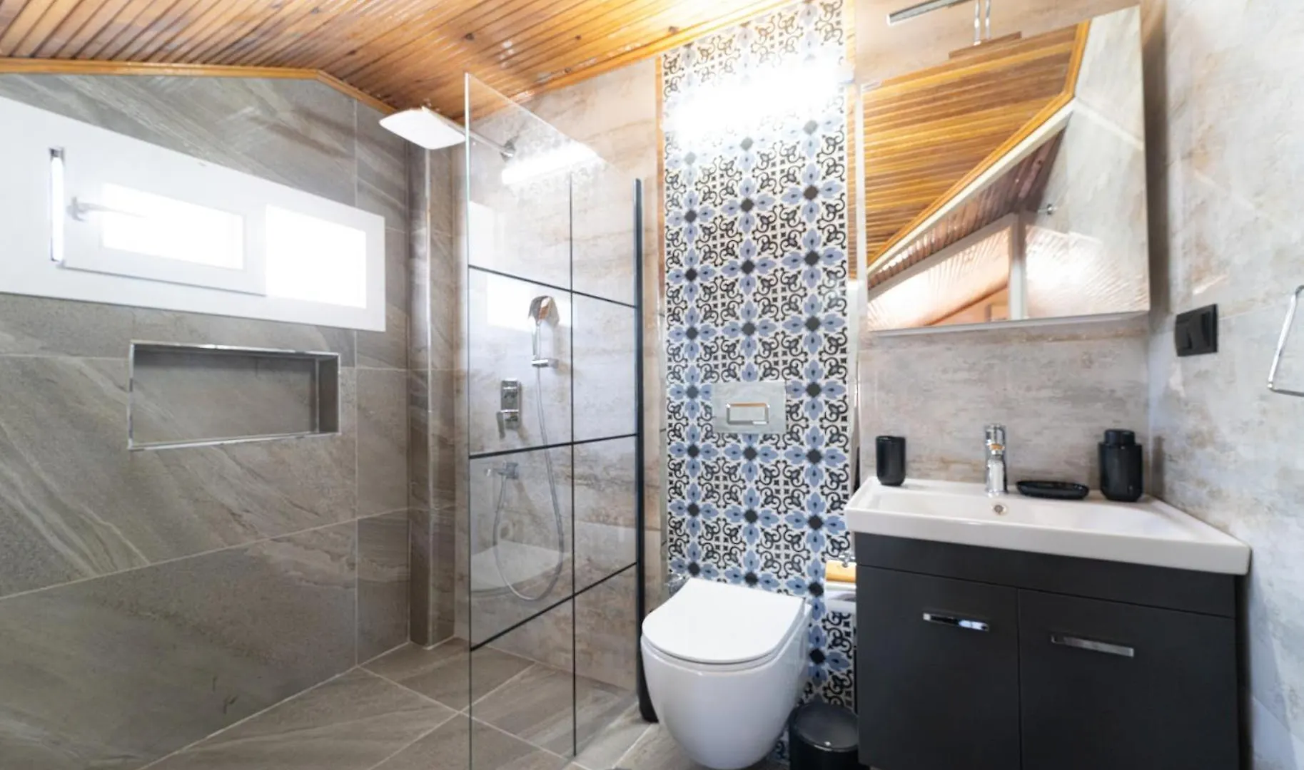 Apart Ova - 3 Bedrooms Ovacık Apartmán